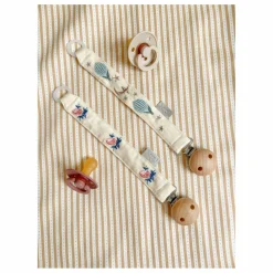 Attache-tétines brodé Dreamland | Puériculture|Vaisselle, Tétines