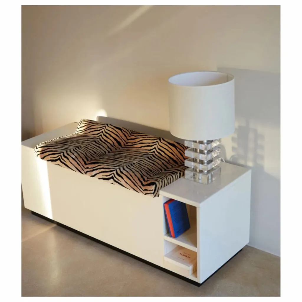 Online Banc coffre Cameleon en bois laqué et velours tigre | Chaises, Tabourets, Bancs