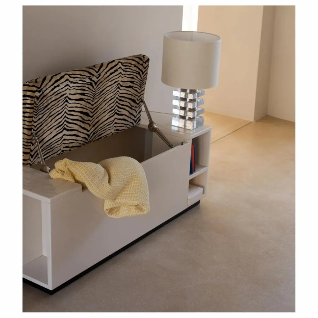 Online Banc coffre Cameleon en bois laqué et velours tigre | Chaises, Tabourets, Bancs