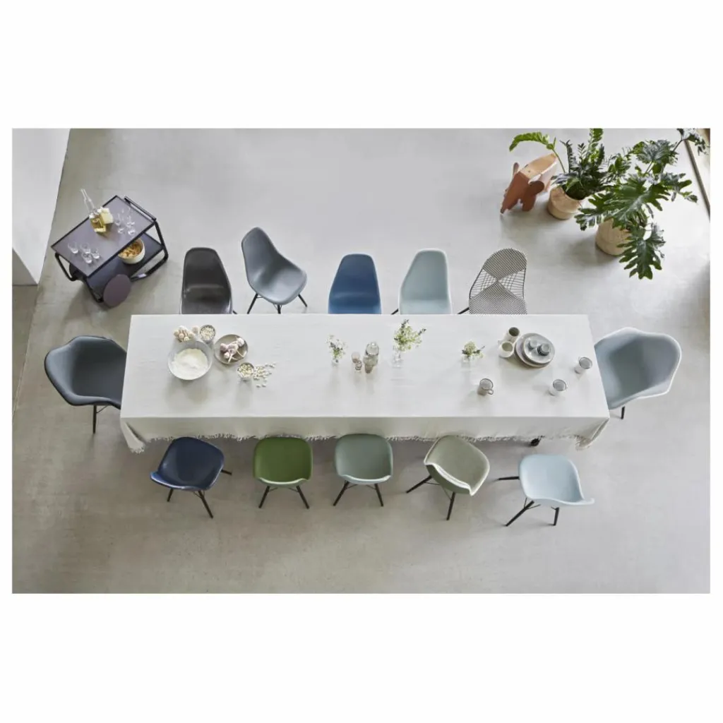 Online Chaise DSW plastic - piètement érable - Charles & Ray Eames | Chaises, Tabourets, Bancs