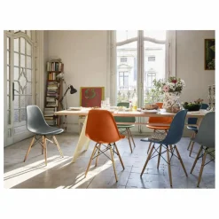 Sale Chaise DSW plastic - piètement érable - Charles & Ray Eames | Chaises, Tabourets, Bancs