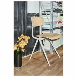 Discount Chaise Result en chêne laqué brillant - Réedition Friso Kramer & Wim Rietveld | Chaises, Tabourets, Bancs