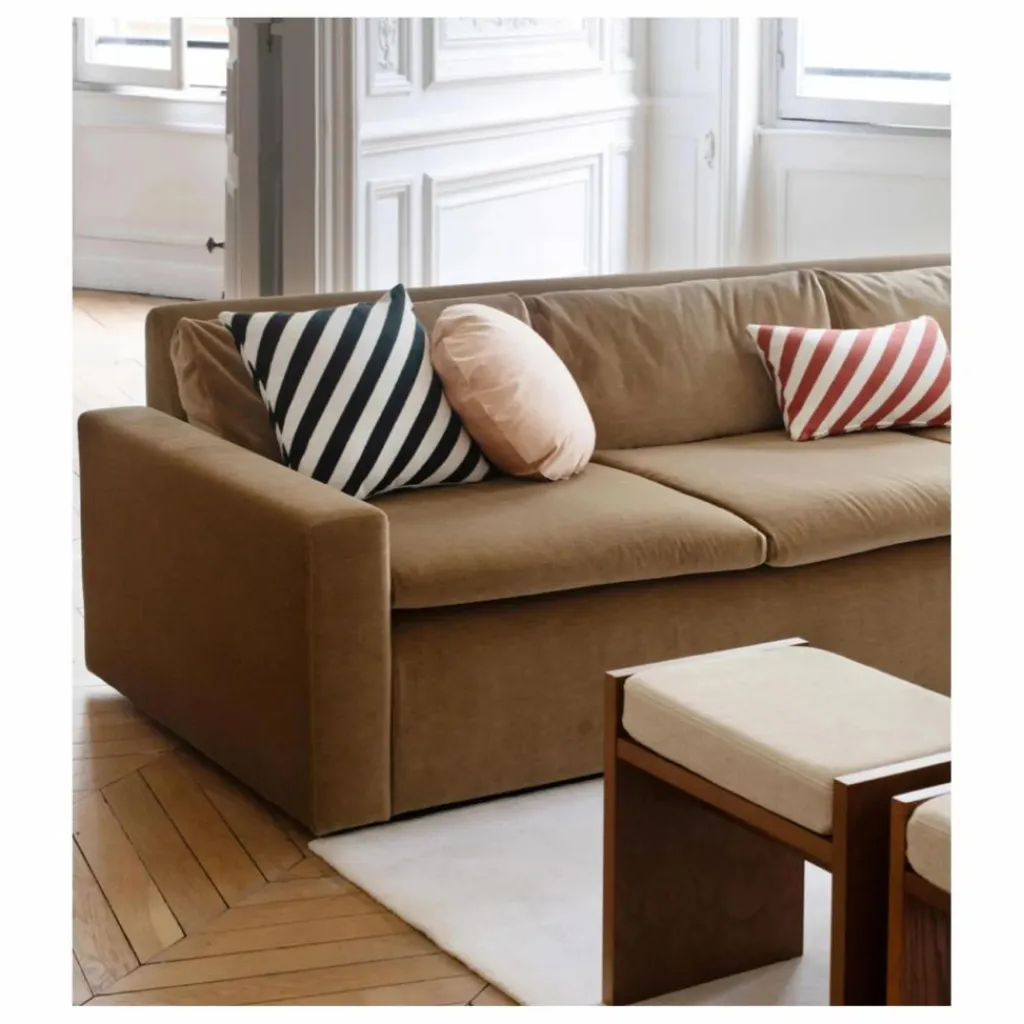 Hot Coussin carré Carino en jacquard à rayures | Coussins