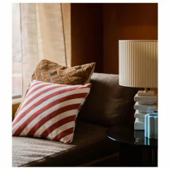 Online Coussin carré Carino en jacquard à rayures | Coussins