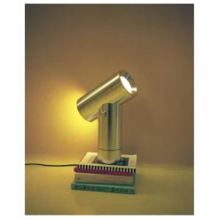 New Lampe à poser Beam, Tom Chung | Luminaires