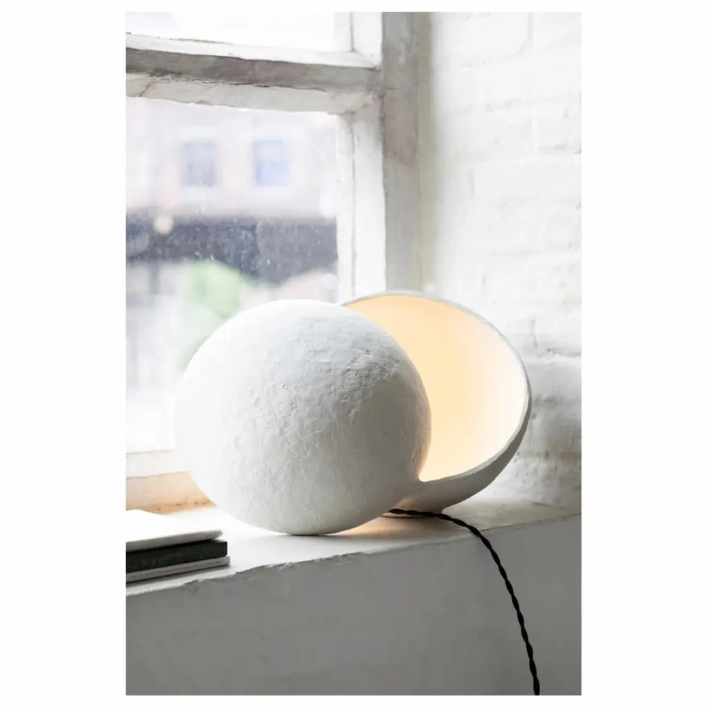 Sale Lampe à poser Earth ronde en papier maché | Luminaires