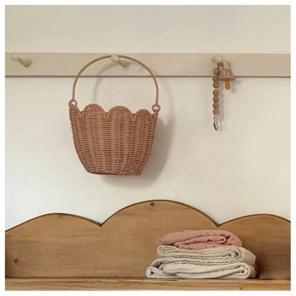 Sale Panier en rotin Petal | Enfant Rangements|Patères, Paniers Enfant