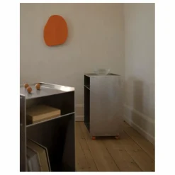 Clearance Table d'appoint Rivet box en Tables, Bureaux