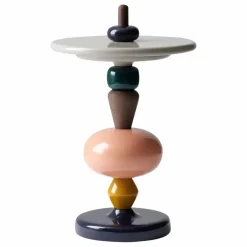 New Table d'appoint Shuffle en bois laquée - Mia Hamborg | Tables, Bureaux
