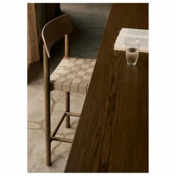 Clearance Tabouret de bar sangles naturelles 65 cm Betty TK12 en chêne huilé fumé | Chaises, Tabourets, Bancs